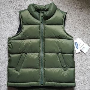 NWT Boys 5T Army Green Puffer Vests Fleece Lined